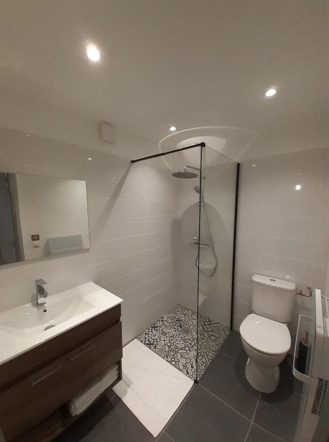 Studio Le Menascle Saint-Georges-de-Luzencon Экстерьер фото